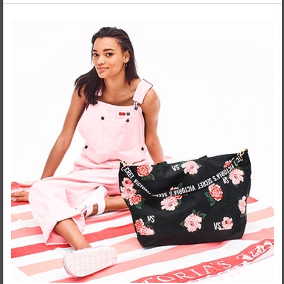 Victoria's Secret Handbags - VS tote and blanket